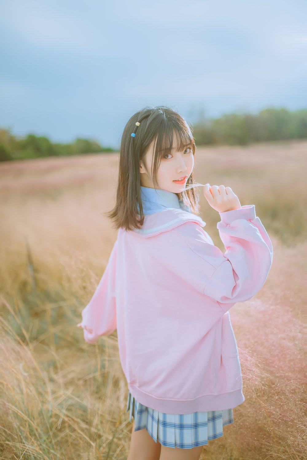 网红Coser@面饼仙儿 粉黛草JK 在线浏览 - 速更版-艺库