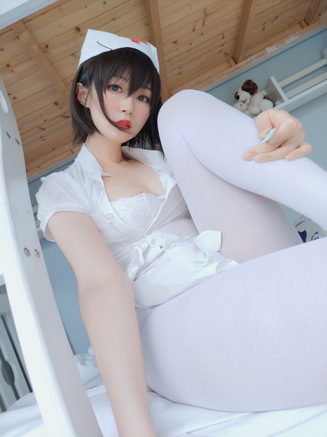 人气动漫Coser@白银81 白丝小护士 在线浏览 - 速更版-艺库